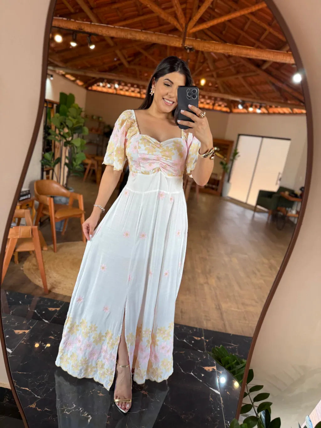 1316 | Vestido Katarina - Bordado Rosa